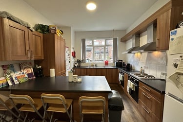 6 bed flat, Scarsdale Road, Victoria Park, Manchester, M145PR - Image 3